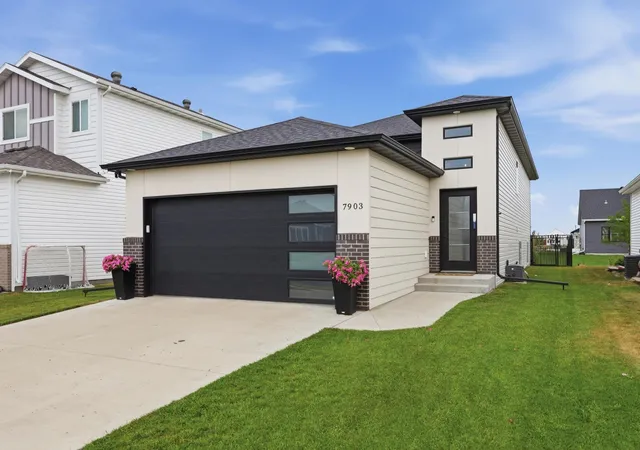 1st image of 7903 Cottonwood Blvd, Horace, ND 58047 | MLS# 7121388