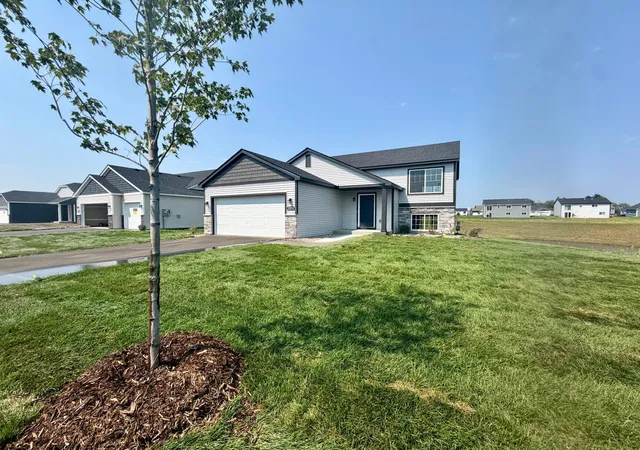 2nd image of 37537 Greenway Ave, North Branch, MN 55056 | MLS# 7121395
