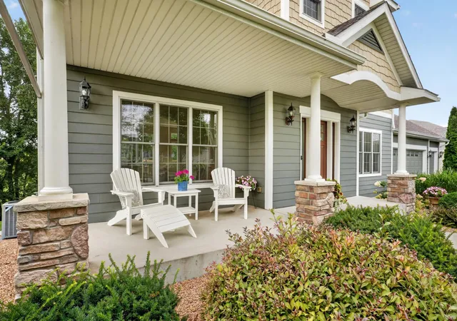 Photo 1 of Single family home for sale at 1381 Knight Ln, Watertown, MN 55388 | MLS# 7121398 | Listing updated on 2026-10-05