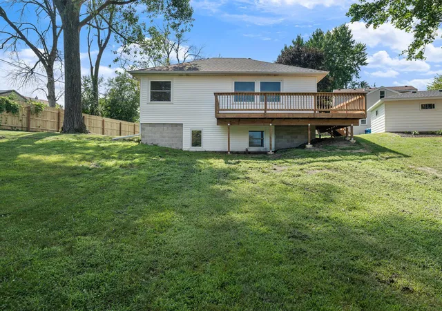 Photo 1 of Single family home for sale at 103 11th Avenue Sw, Austin, MN 55912 | MLS# 7121401 | Listing updated on 2026-10-03