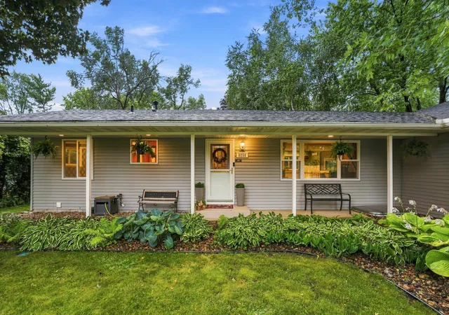 Photo 3 of Sale Pending at 8258 Hemingway Ave S, Cottage Grove, MN 55016 | MLS# 7121402 | Listing updated on 2026-08-28