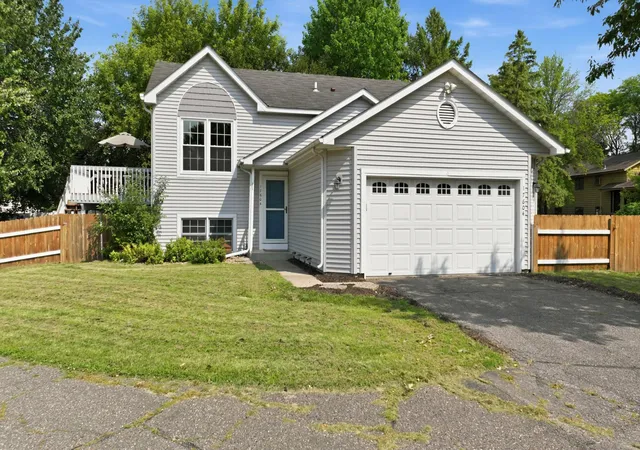 1st image of 17604 Lorence Wy, Eden Prairie, MN 55346 | MLS# 7121431