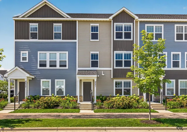 1st image of 2531 Paddock Path, Shakopee, MN 55379 | MLS# 7121450