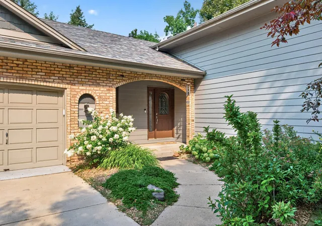 2nd image of 12088 Evergreen St Nw, Minneapolis, MN 55448 | MLS# 7121462