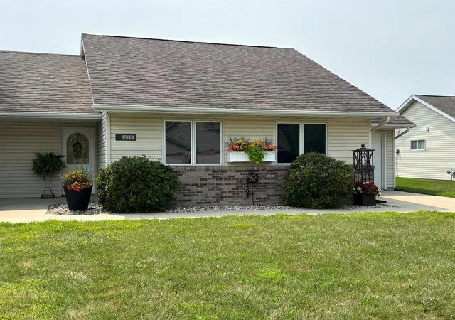 1st image of 1620 Blue Jay Blvd, Fairmont, MN 56031 | MLS# 7121465