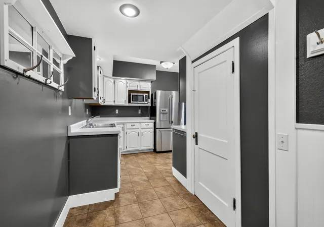 Photo 3 of Single family home for sale at 304 5th Avenue N, Brownton, MN 55312 | MLS# 7121502 | Listing updated on 2026-08-10