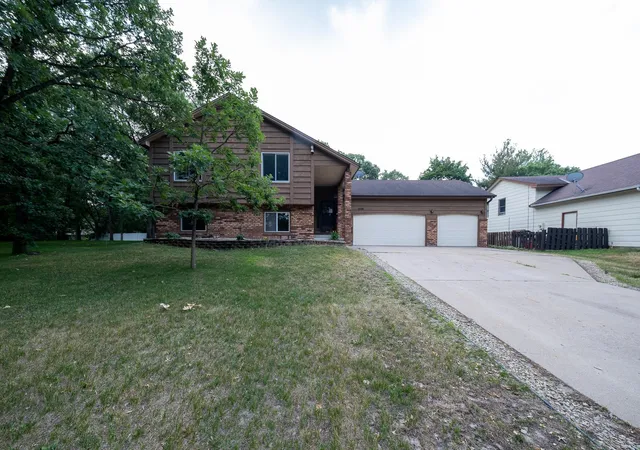 1st image of 2048 128th Ln Nw, Minneapolis, MN 55448 | MLS# 7121524