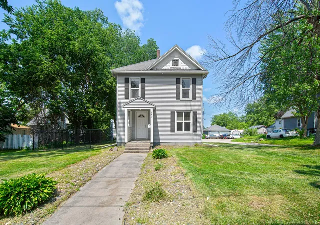 2nd image of 540 E Vine St, Owatonna, MN 55060 | MLS# 7121529