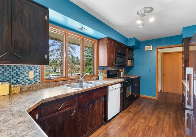 image of 628 E Wisconsin Ave, Barron, WI 54812 | MLS# 7121534