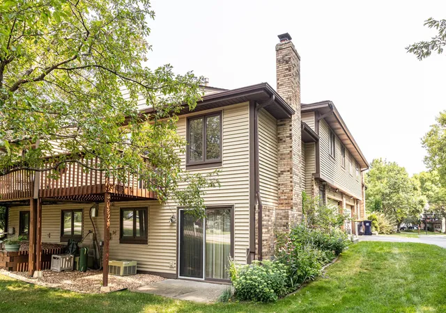 3rd image of 14255 Towers Ln, Eden Prairie, MN 55347 | MLS# 7121561