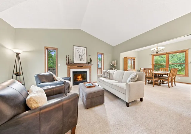 3rd image of 624 Galahad Rd N, Hudson, WI 54016 | MLS# 7121573