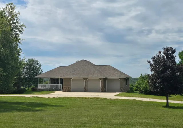 Single family home for sale at 19665 Killdeer Rd, Preston, MN 55965 | MLS# 7121586