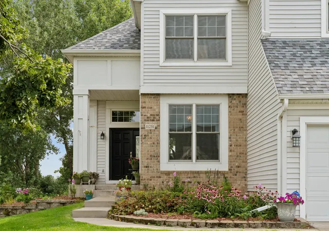image of 11251 Nassau Cir Ne, Minneapolis, MN 55449 | MLS# 7121602