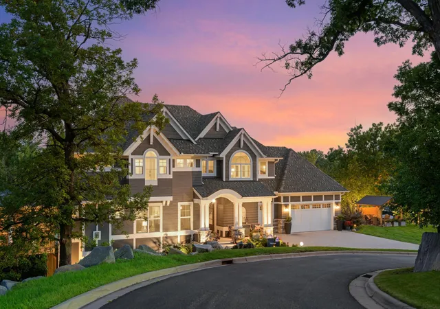 2nd image of 6311 Montee Dr, Eden Prairie, MN 55344 | MLS# 7121606