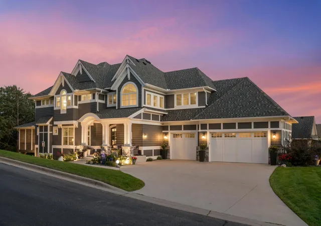3rd image of 6311 Montee Dr, Eden Prairie, MN 55344 | MLS# 7121606