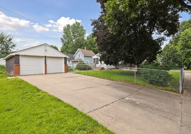 49th image of 409 Milton St S, Saint Paul, MN 55102 | MLS# 7121632