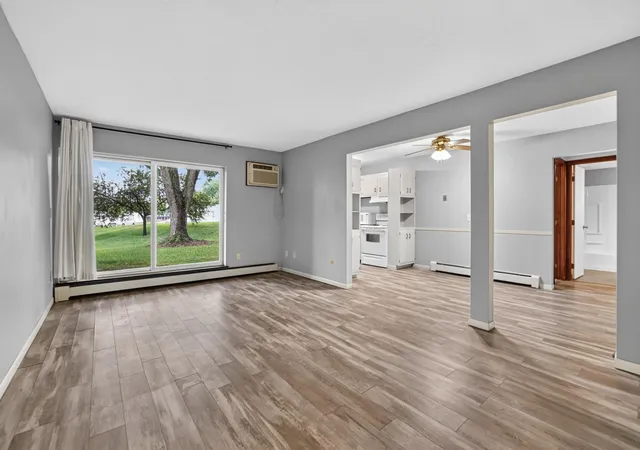 Photo 3 of Condo for sale at 1911 Viking Dr NW #17, Rochester, MN 55901 | MLS# 7121635 | Listing updated on 2026-09-03