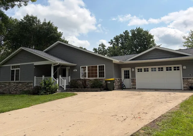 Photo 2 of Single family home for sale at 509 1st Avenue S, Raymond, MN 56282 | MLS# 7121640 | Listing updated on 2026-08-26