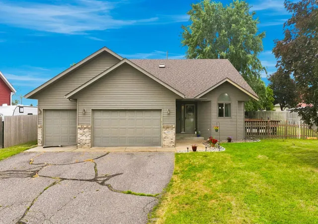 1st image of 405 15th St N, Sauk Rapids, MN 56379 | MLS# 7121652