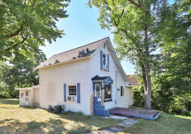 1st image of 624 N 10th St, Brainerd, MN 56401 | MLS# 7121656