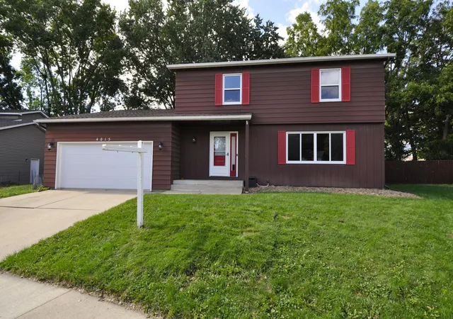 Single family home for sale at 4015 Mary Ln NW, Rochester, MN 55901 | MLS# 7121663