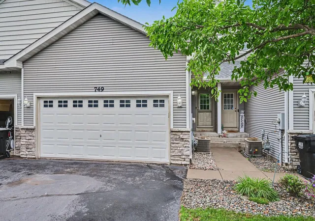 1st image of 749 Park Brook Rd Nw, Isanti, MN 55040 | MLS# 7121691