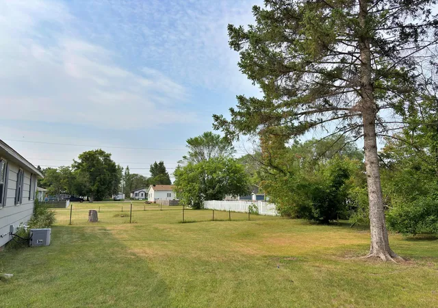 2nd image of 614 2nd St W, Park Rapids, MN 56470 | MLS# 7121696