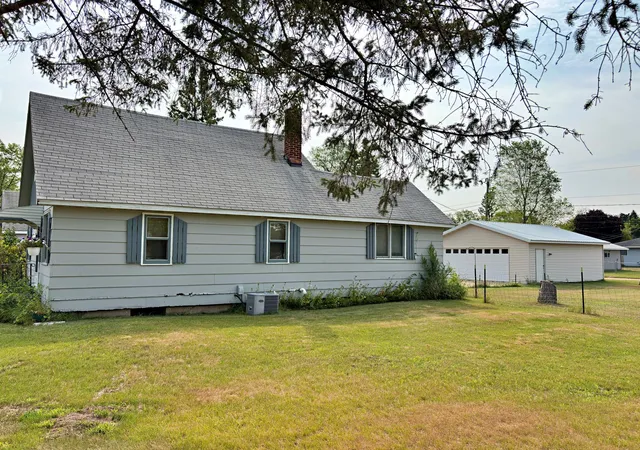 Photo 3 of Single family home for sale at 614 2nd Street W, Park Rapids, MN 56470 | MLS# 7121696 | Listing updated on 2026-08-11