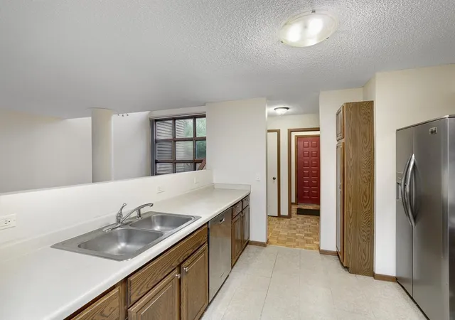 Photo 4 of Single family home for sale at 1381 Spencer Rd W, Saint Paul, MN 55108 | MLS# 7121698 | Listing updated on 2026-09-30