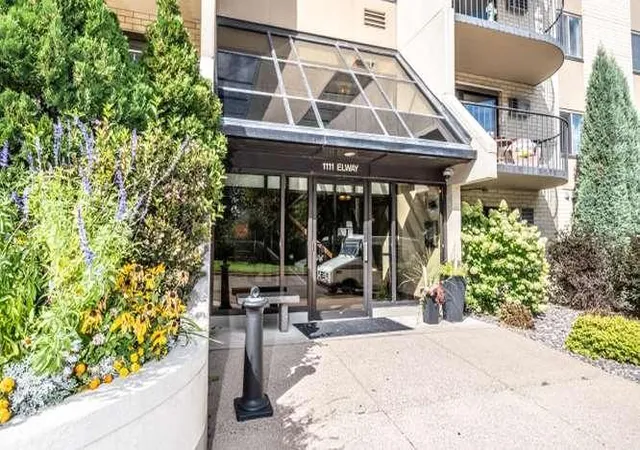 Listing Photo 5 - Condo for sale in building located at 1111 Elway St, St. Paul, MN 55116 - Unit #203