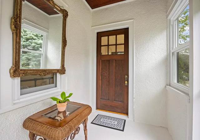 Photo 3 of Single family home for sale at 1634 Niles Ave, Saint Paul, MN 55116 | MLS# 7121718 | Listing updated on 2026-09-20