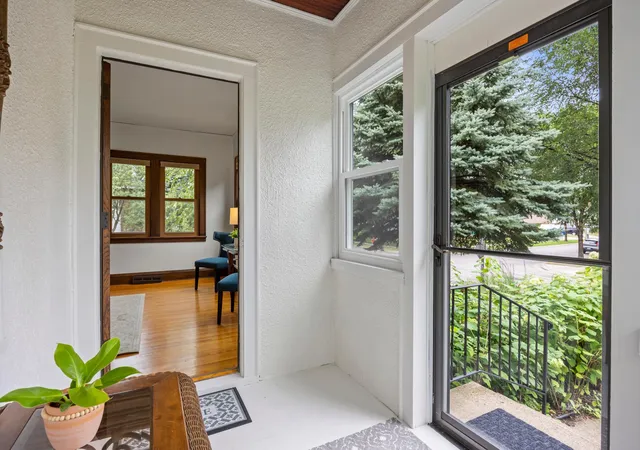 Photo 4 of Single family home for sale at 1634 Niles Ave, Saint Paul, MN 55116 | MLS# 7121718 | Listing updated on 2026-09-20