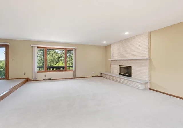 Photo 4 of Single family home for sale at 100 Marcin Ln, Burnsville, MN 55337 | MLS# 7121726 | Listing updated on 2026-08-20