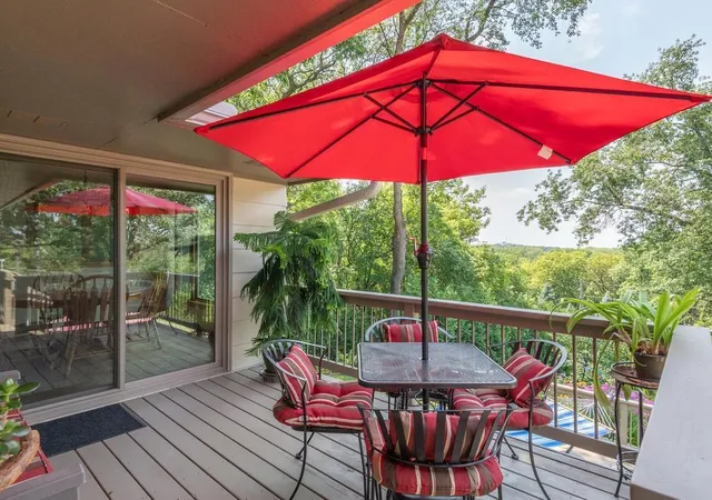 Photo 4 of Single family home for sale at 100 Marcin Ln, Burnsville, MN 55337 | MLS# 7121726 | Listing updated on 2026-10-20