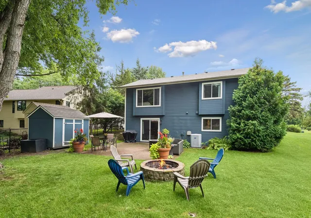 Photo 3 of Sale Pending at 1705 White Oak Dr, Chaska, MN 55318 | MLS# 7121758 | Listing updated on 2026-09-03