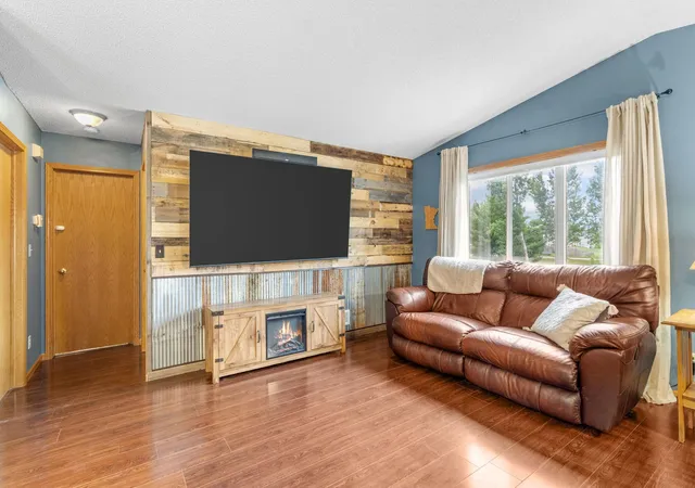 5th image of 6 Nina Ct Sw, Isanti, MN 55040 | MLS# 7121766