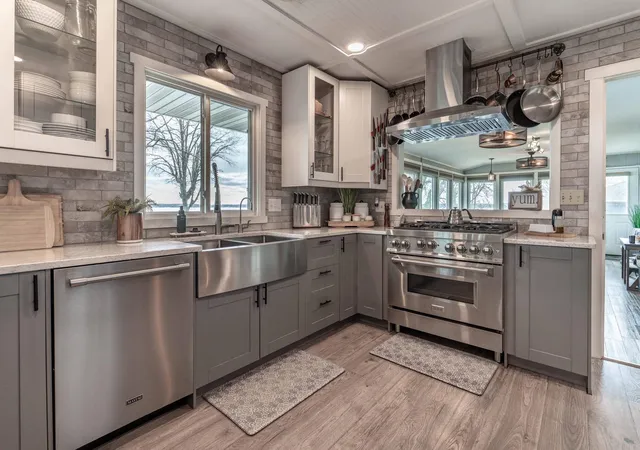 4th image of 736 Shorewood Dr, Detroit Lakes, MN 56501 | MLS# 7121772