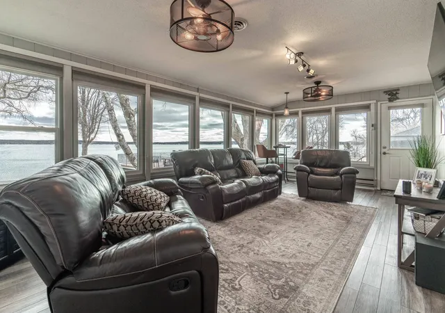 5th image of 736 Shorewood Dr, Detroit Lakes, MN 56501 | MLS# 7121772