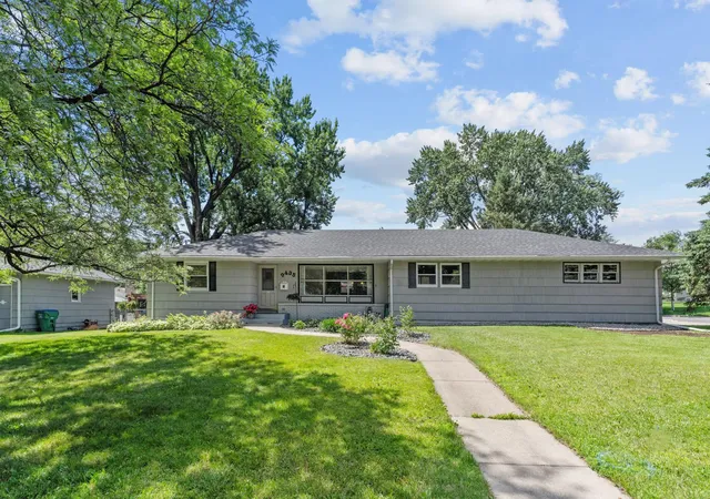 2nd image of 9435 W 14th St, Minneapolis, MN 55426 | MLS# 7121776
