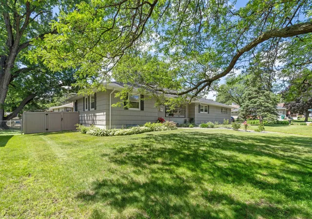Photo 4 of Sale Pending at 9435 W 14th Street, Minneapolis, MN 55426 | MLS# 7121776 | Listing updated on 2026-08-16