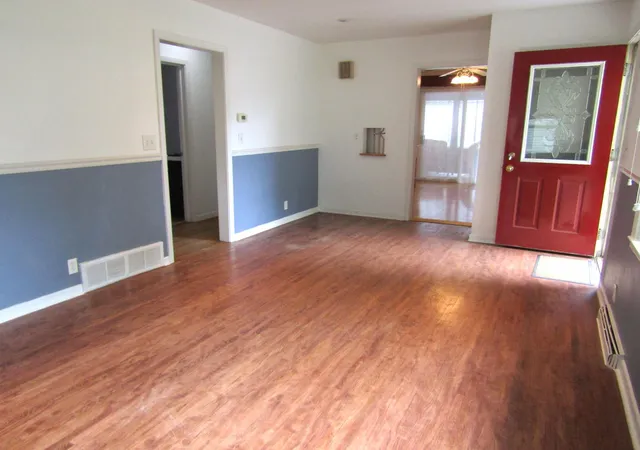 Photo 4 of Sale Pending at 1316 11th Avenue, Clarkfield, MN 56223 | MLS# 7121787 | Listing updated on 2026-08-27