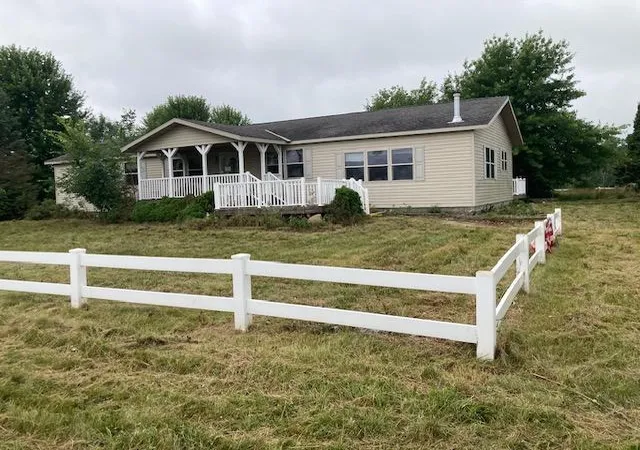 1st image of 16660 80th St, Oak Park, MN 56357 | MLS# 7121805