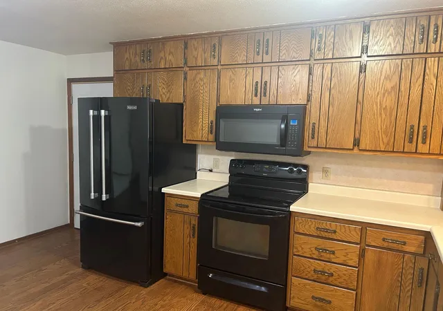 Photo 3 of Single family home for sale at 602 N Madison St, Minneota, MN 56264 | MLS# 7121808 | Listing updated on 2026-08-11
