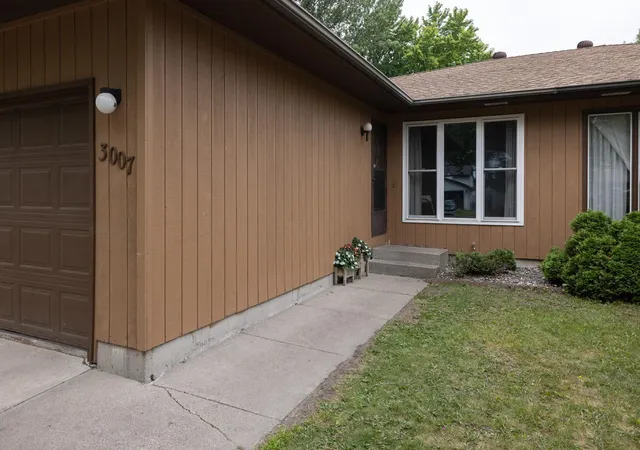 3rd image of 3007 18Th St S, Fargo, ND 58103 | MLS# 7121828
