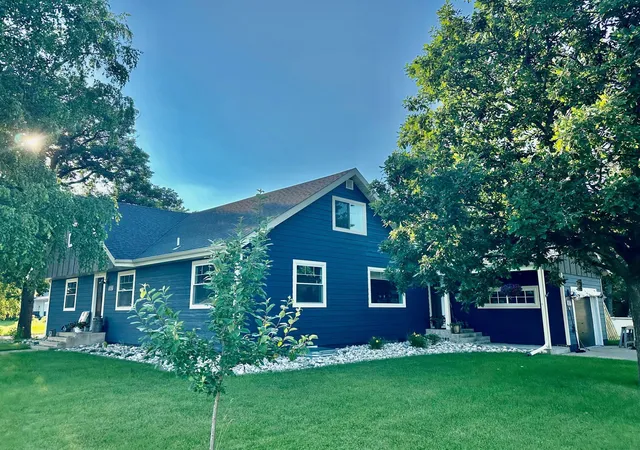 Photo 2 of Sale Pending at 507 6th Street Ne, Roseau, MN 56751 | MLS# 7121834 | Listing updated on 2026-08-13