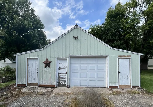 4th image of 402 N Austin Ave, Litchfield, MN 55355 | MLS# 7121859