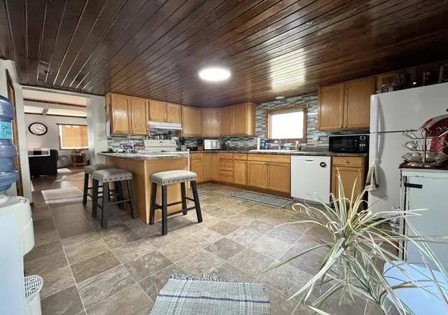 5th image of 402 N Austin Ave, Litchfield, MN 55355 | MLS# 7121859