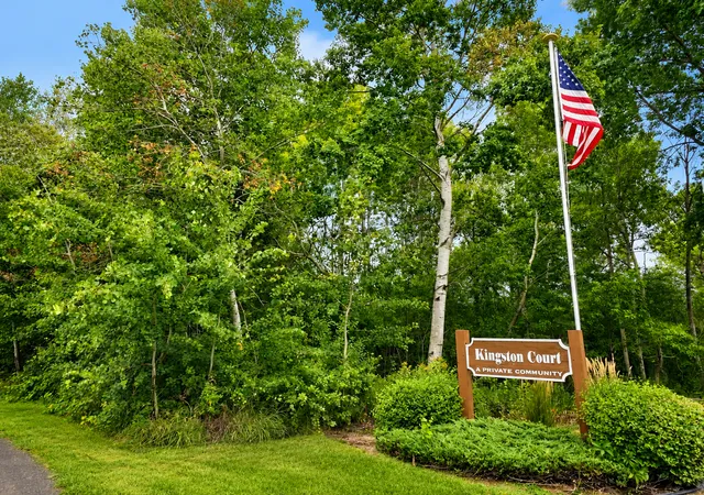 Photo 4 of Single family home for sale at 1991 Granite Ave N, Saint Paul, MN 55128 | MLS# 7121862 | Listing updated on 2026-09-03