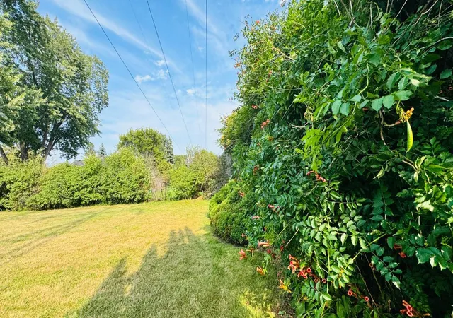 25th image of 1716 Oakcrest Ave, Saint Paul, MN 55113 | MLS# 7121869