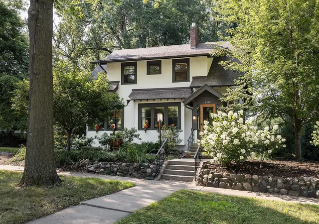 1st image of 2322 Buford Ave, Saint Paul, MN 55108 | MLS# 7121872
